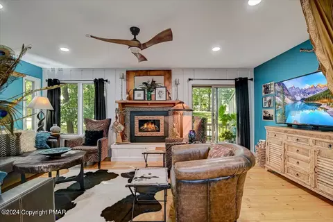 124 Northslope Ii Rd, East Stroudsburg, PA 18302