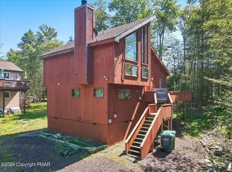 5682 Pembrook Dr, Tobyhanna, PA 18466
