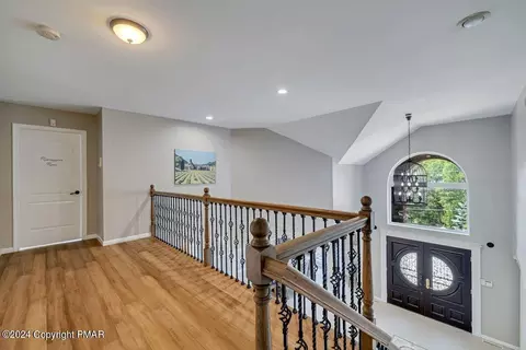 2175 Longview Dr, Bushkill, PA 18324 photo 23