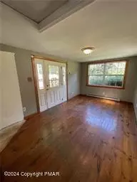 945 Eby Ln, Bath, PA 18014 photo 13