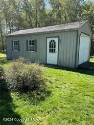 945 Eby Ln, Bath, PA 18014 photo 9