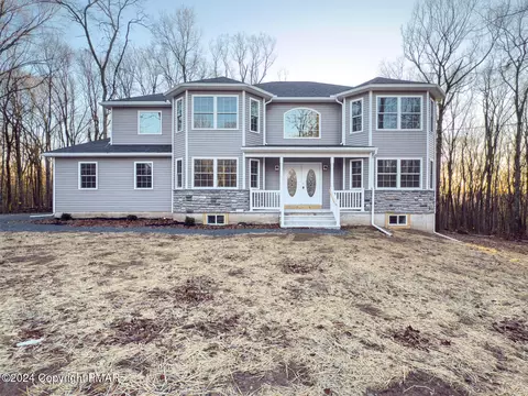 18 Adam Labar Rd, East Stroudsburg, PA 18302
