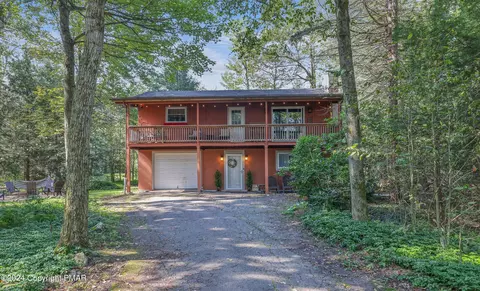 605 Quail Ln, Tobyhanna, PA 18466