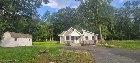 3126 Penny Ln, East Stroudsburg, PA 18302