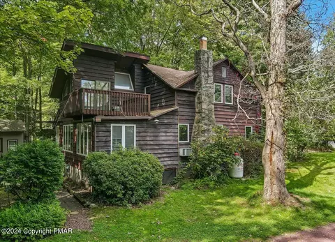 204 Wiscasset Rd, Mount Pocono, PA 18344