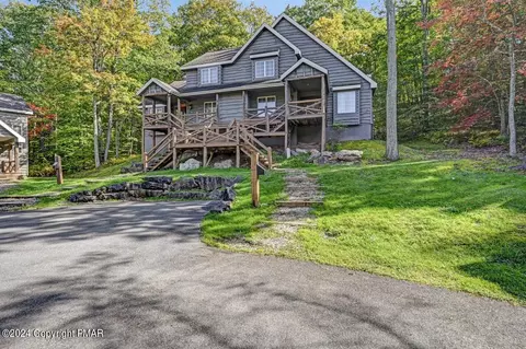 128 Short Hill Rd, Lake Harmony, PA 18624