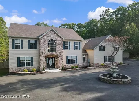 406 Iroquois Loop, Canadensis, PA 18325
