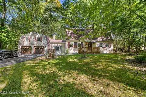 26 Bull Pine Rd, East Stroudsburg, PA 18301