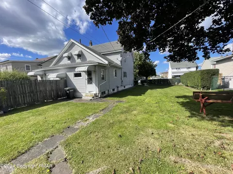 144 Carleton Ave, Hazleton, PA 18201 photo 27