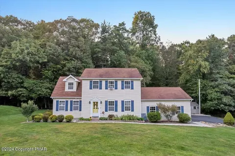 4505 Upper Smith Gap Rd, Saylorsburg, PA 18353