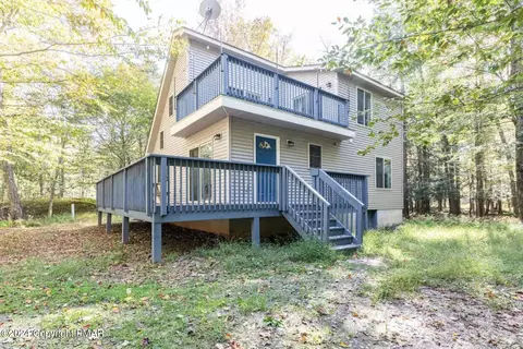 109 Rising Sun Ct, Pocono Lake, PA 18347
