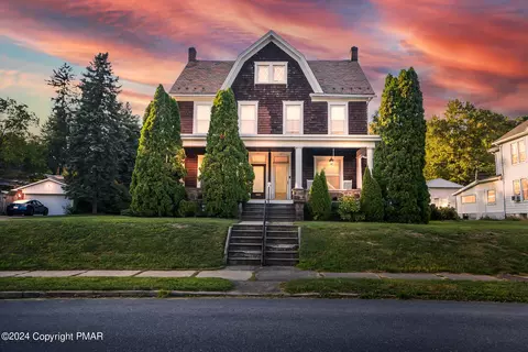433 Columbia Ave, Palmerton, PA 18071