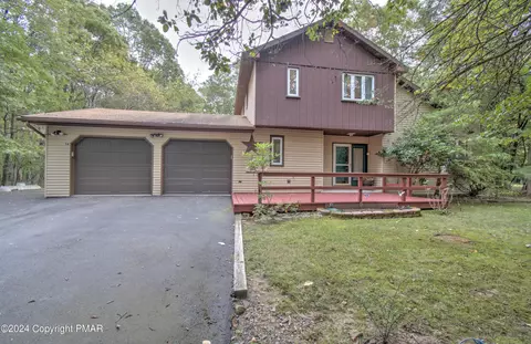 54 Honeysuckle Dr, Jim Thorpe, PA 18229