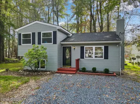 7148 Robinwood Dr, Tobyhanna, PA 18466