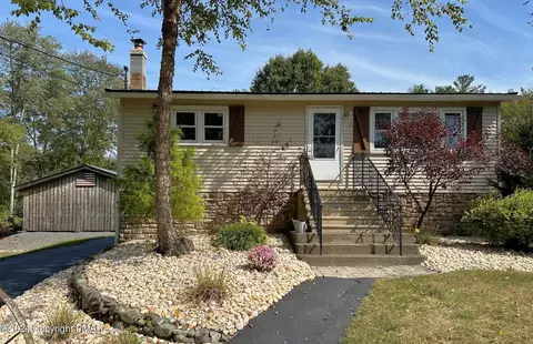 218 Mcilhaney Rd, Saylorsburg, PA 18353