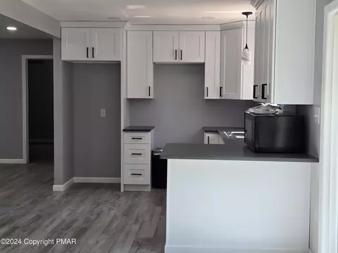128 Evergreen Dr, Bushkill, PA 18324 photo 5