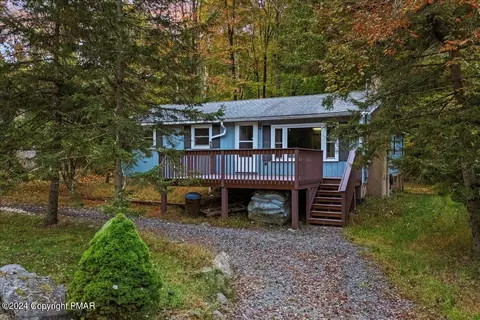 2221 Lehigh Dr, Pocono Lake, PA 18347