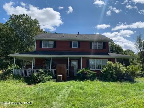 914 Fairview Cir, Gilbert, PA 18331