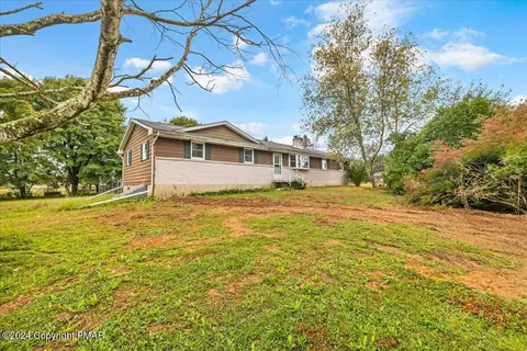 1505 Leisure Dr, Kunkletown, PA 18058