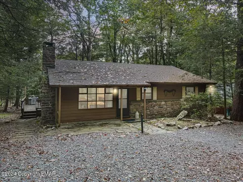 66 Split Rock Rd, Lake Harmony, PA 18624