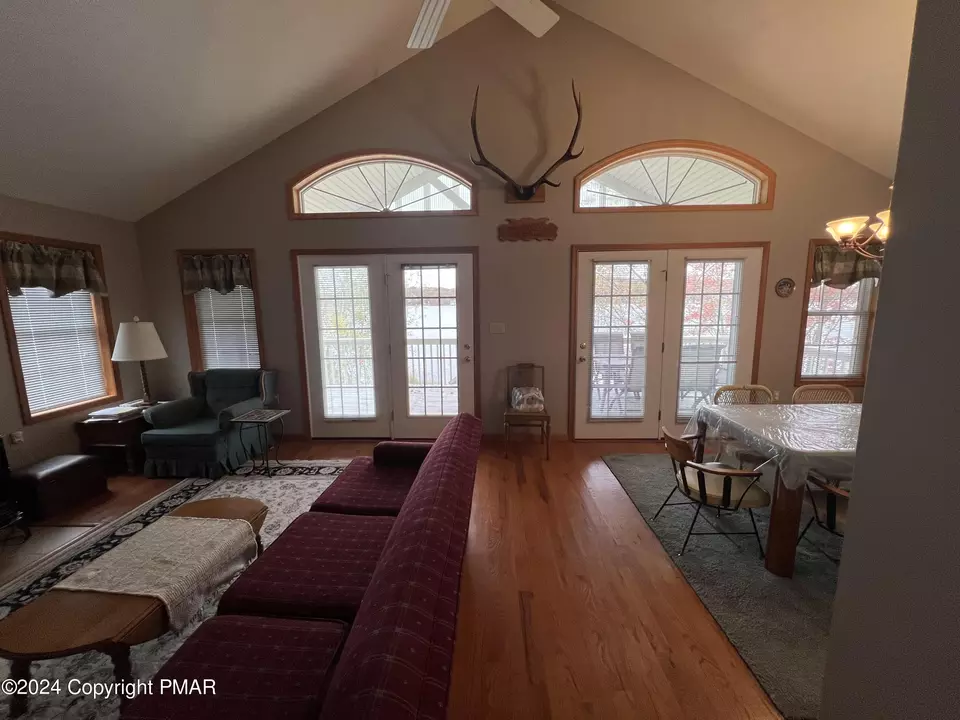  7756 Lakeshore Dr, Pocono Lake, PA 18347 photo 6