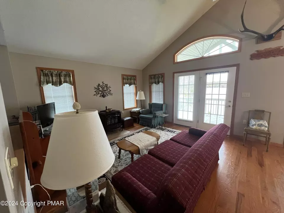  7756 Lakeshore Dr, Pocono Lake, PA 18347 photo 8