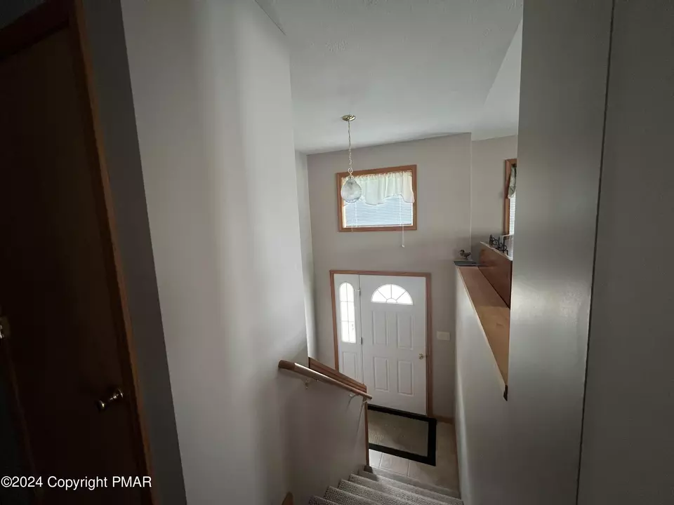  7756 Lakeshore Dr, Pocono Lake, PA 18347 photo 11