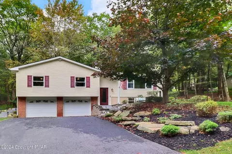113 Sugar Hill Rd, Saylorsburg, PA 18353