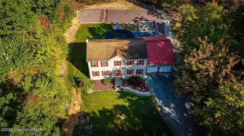 30 Teliha Dr, Lehighton, PA 18235