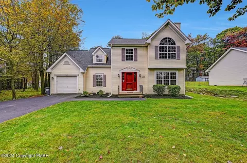 209 Coach Rd, Tobyhanna, PA 18466