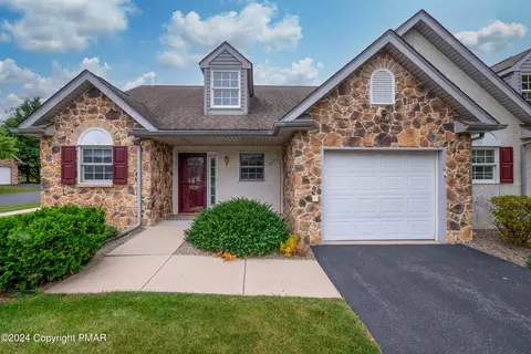 2630 Harvest Dr S, Easton, PA 18040