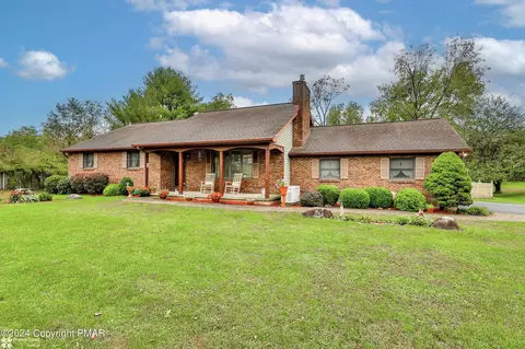 2620 Metzgar Rd, Saylorsburg, PA 18353