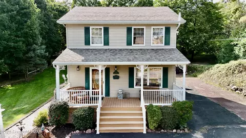 100 Towanda St, White Haven, PA 18661
