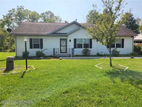3114 Ross Rd, Saylorsburg, PA 18353