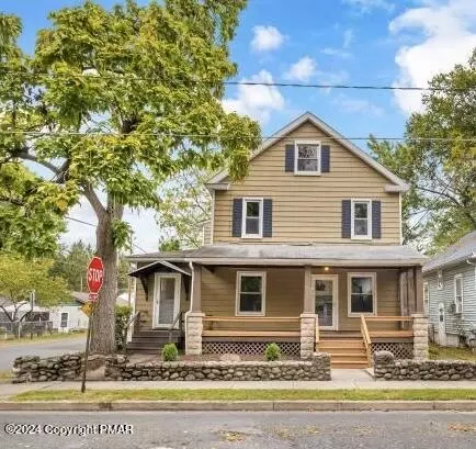 122 W Broad St, East Stroudsburg, PA 18301