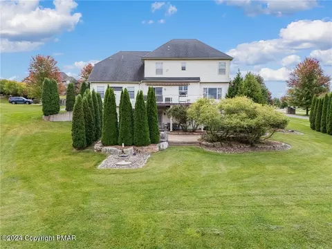 245 E Dell Rd, Bath, PA 18014 photo 6
