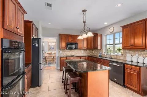 245 E Dell Rd, Bath, PA 18014 photo 27