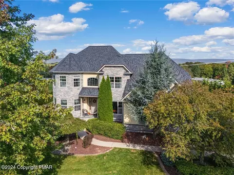 245 E Dell Rd, Bath, PA 18014 photo 10