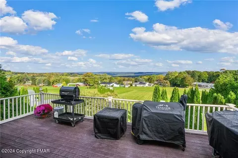 245 E Dell Rd, Bath, PA 18014 photo 12