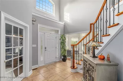 245 E Dell Rd, Bath, PA 18014 photo 14