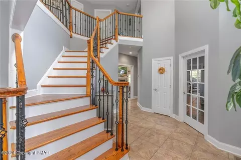 245 E Dell Rd, Bath, PA 18014 photo 15