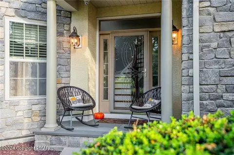 245 E Dell Rd, Bath, PA 18014 photo 13