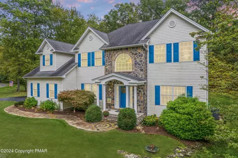 106 Lorne Dr, East Stroudsburg, PA 18301