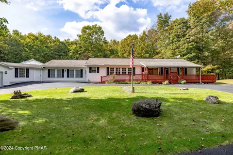 112 Barren Rd, East Stroudsburg, PA 18302