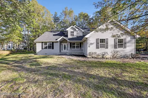 1020 Long Lake Rd, Tamiment, PA 18371
