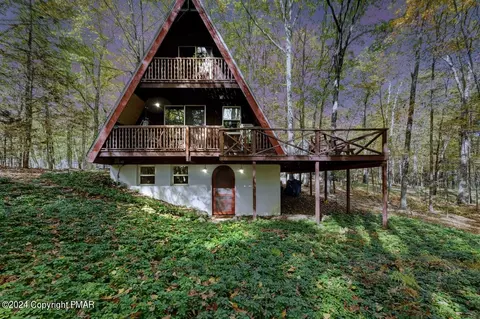 209 Clemens Cir, East Stroudsburg, PA 18301