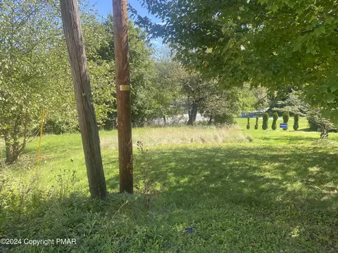 Garibaldi Avenue, Roseto, PA 18013