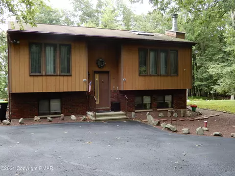 175 Clubhouse Dr, East Stroudsburg, PA 18302
