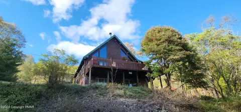 297 Lower Lakeview Dr, East Stroudsburg, PA 18302
