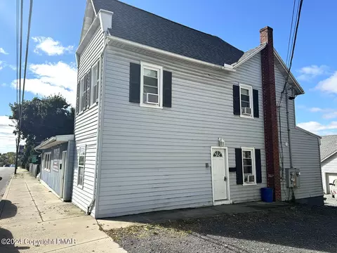 718 S Broadway, Wind Gap, PA 18091